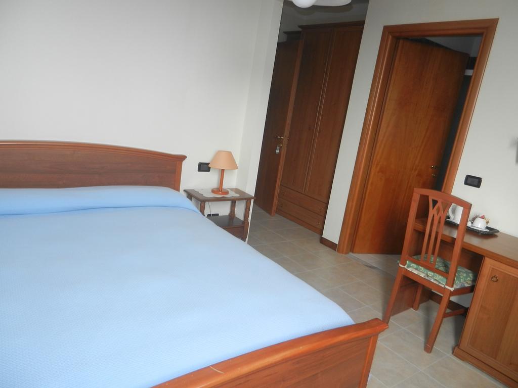 Locanda Primo Sole Leivi Szoba fotó
