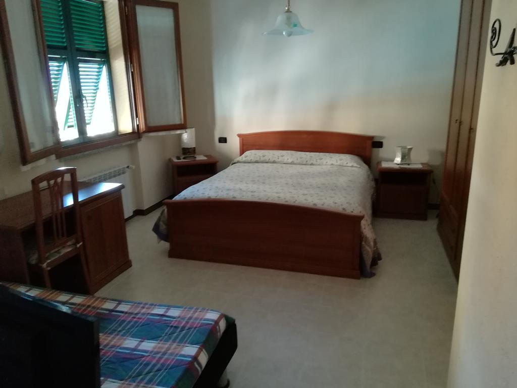 Locanda Primo Sole Leivi Szoba fotó