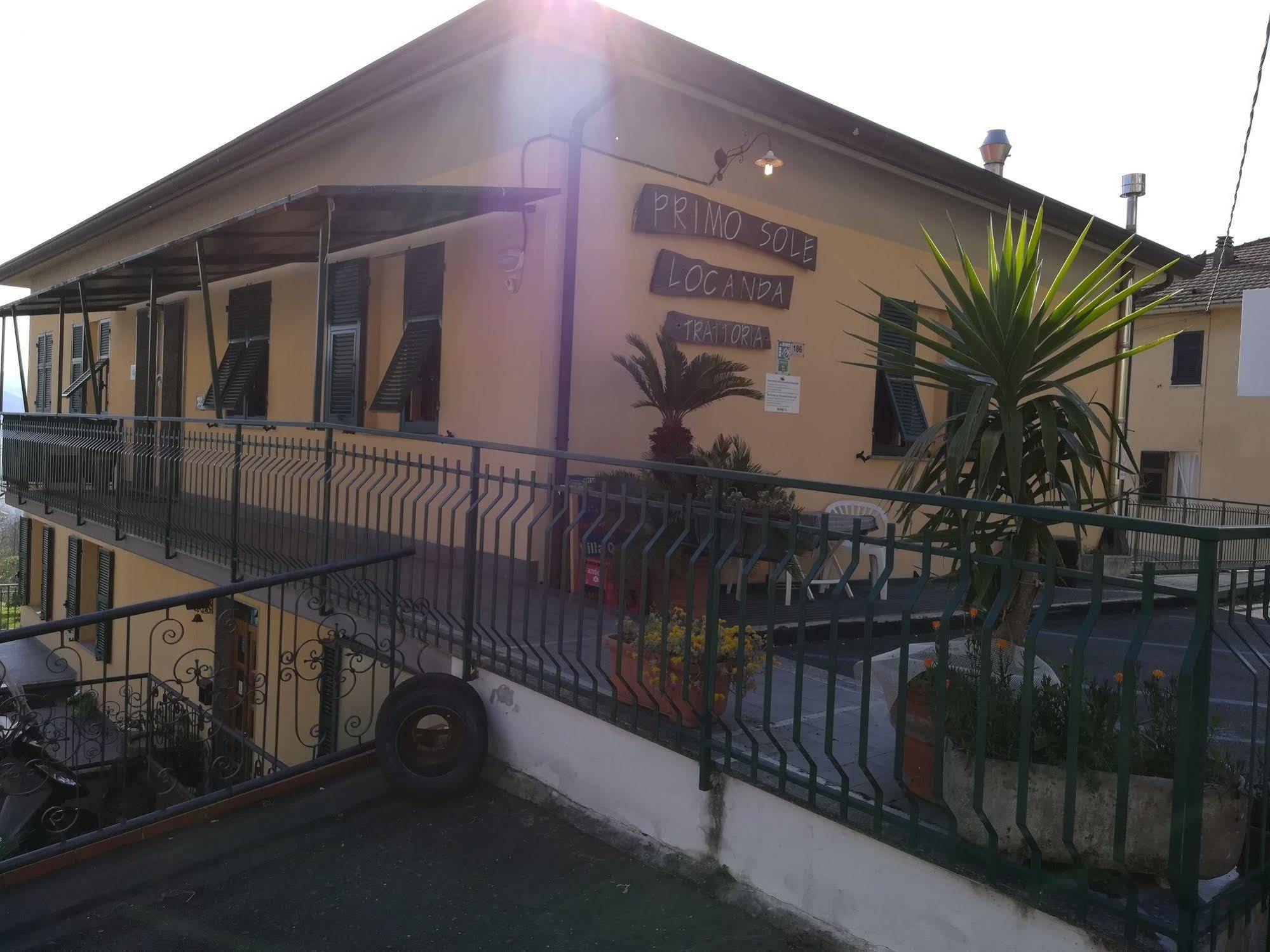 Locanda Primo Sole Leivi Kültér fotó