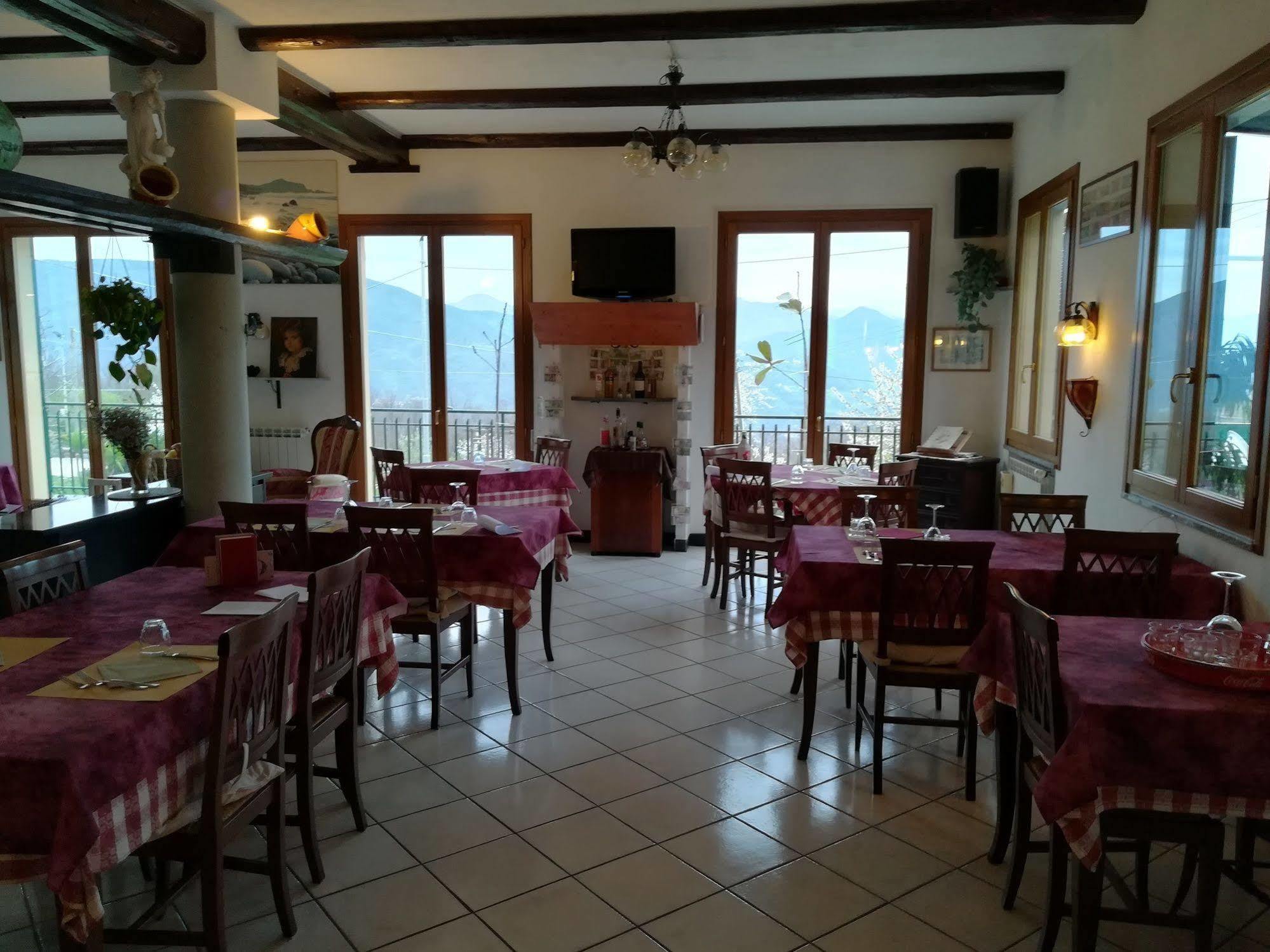 Locanda Primo Sole Leivi Kültér fotó